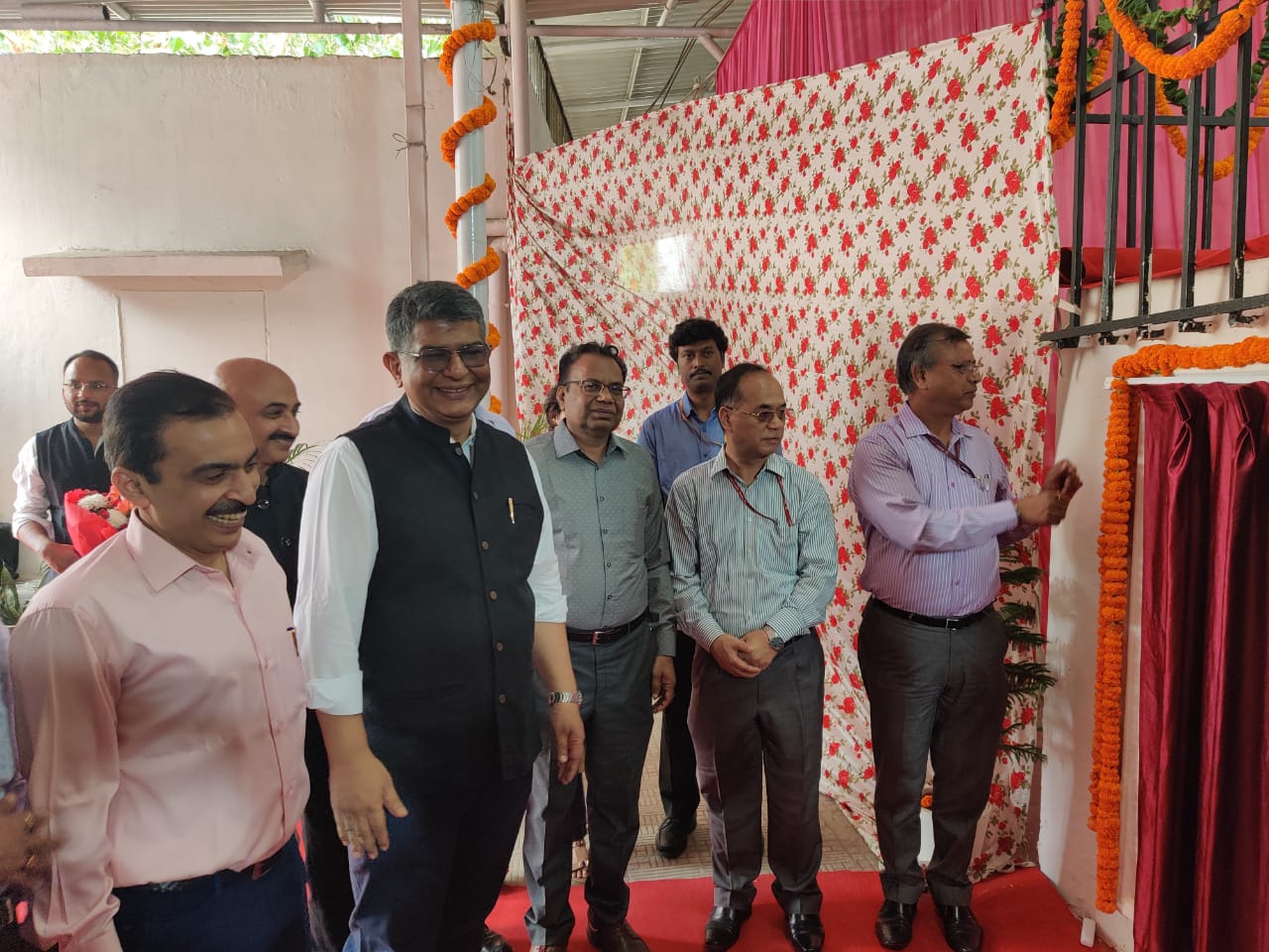 innaguration office